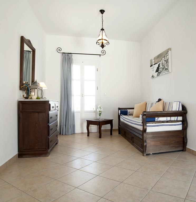 Island House Mare Apartment Mylopotas Room photo